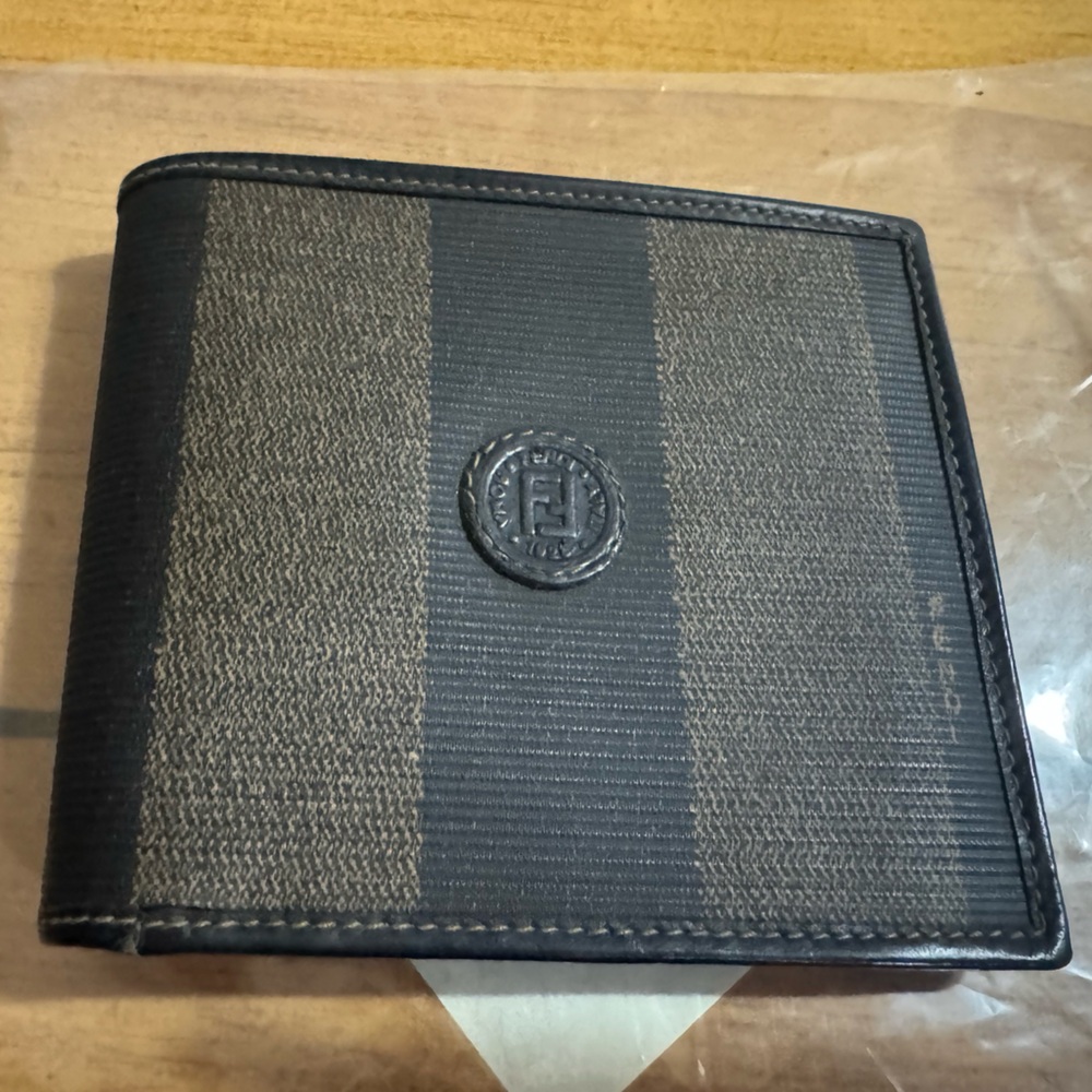 Fendi Black and Brown Men's Wallet EUC